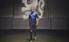 开云体育视频直播-四川队碾压爵士？利拉德状态火热背后的篮球文化碰撞