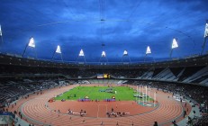 开云平台-活塞式铁壁，欧冠半决赛焦点战，全面压制雷霆的战术启示