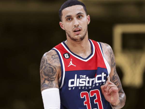 波兰男篮力克独行侠,凯尔·库兹马惊艳世界 波兰男篮力克独行侠,凯尔·库兹马惊艳世界