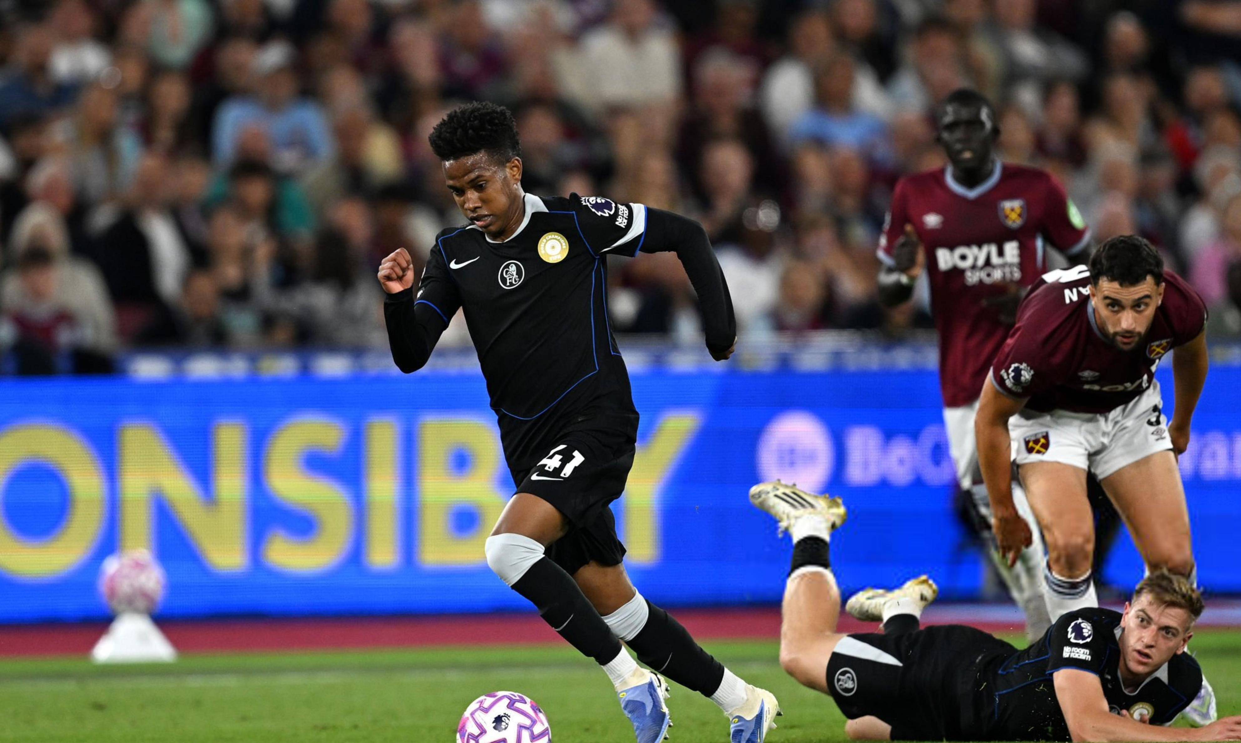 切尔西主场大胜，赢得关键比赛的简单介绍