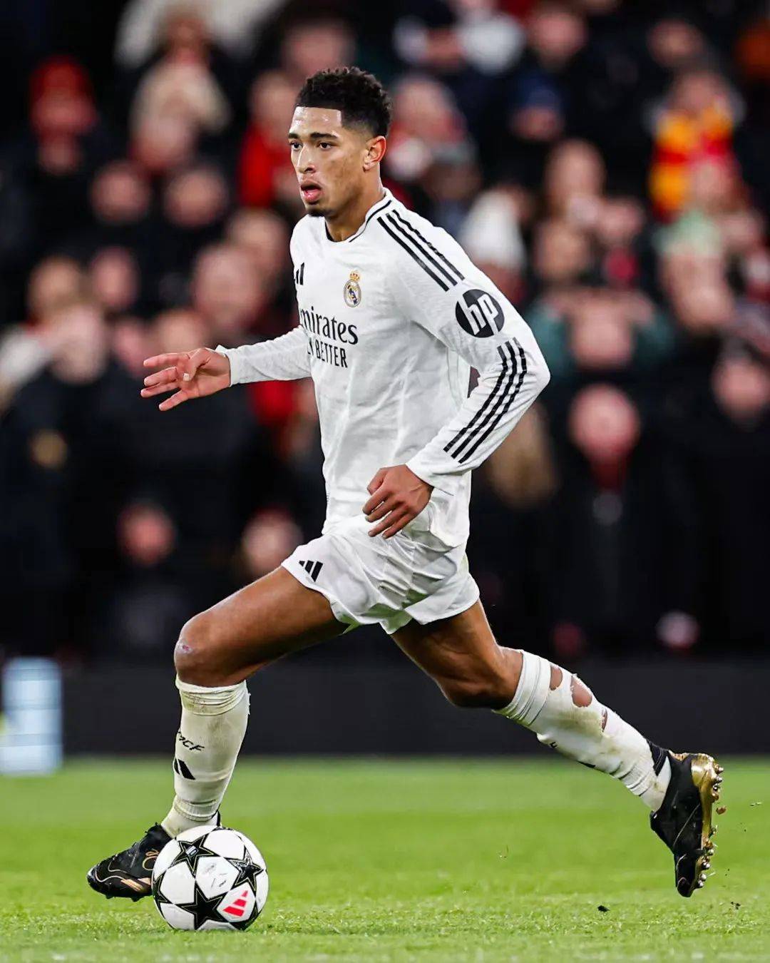 皇马前锋贝尔两进球，助球队逆转比分的简单介绍