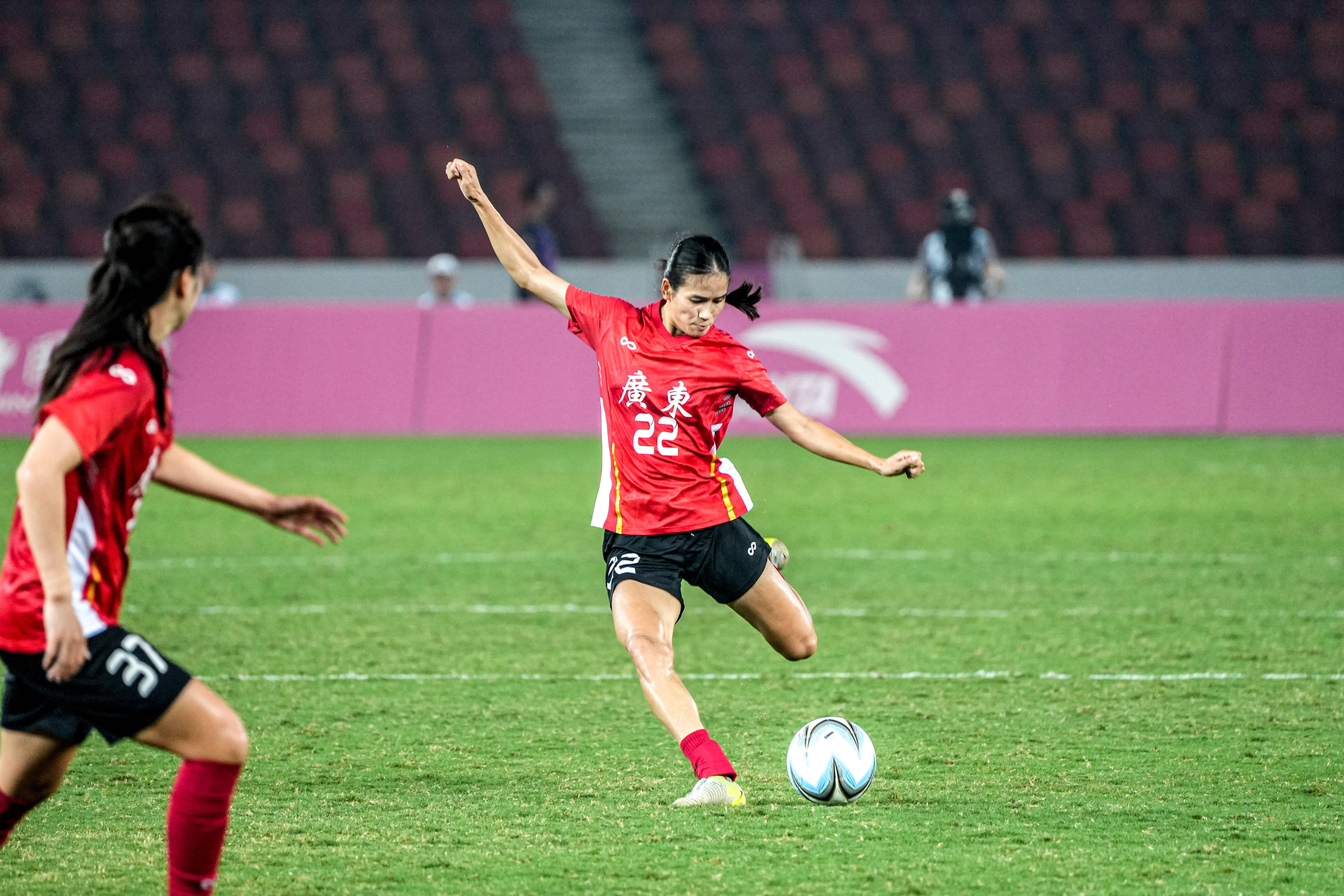 关于顶级女足赛事引爆热度,球场上激战不断的信息 关于顶级女足赛事引爆热度,球场上激战不断的信息