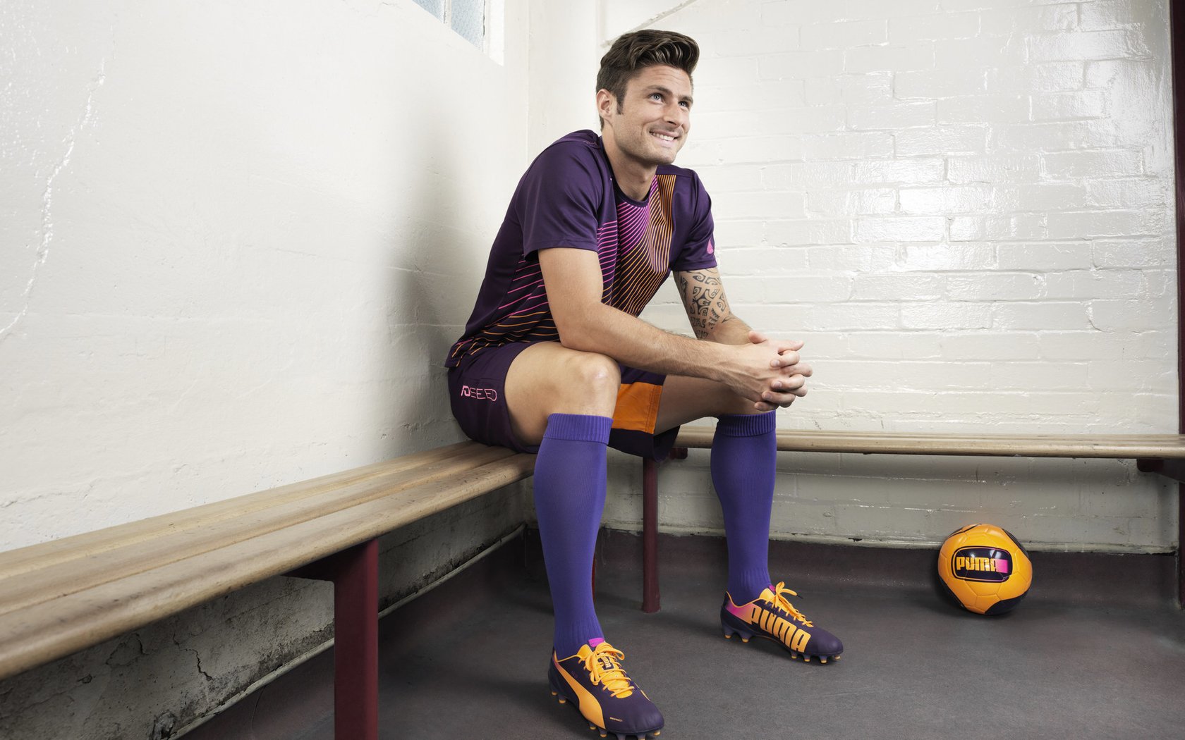 丹麦争冠战,莱万关键一击,葡萄牙梦碎欧洲之巅