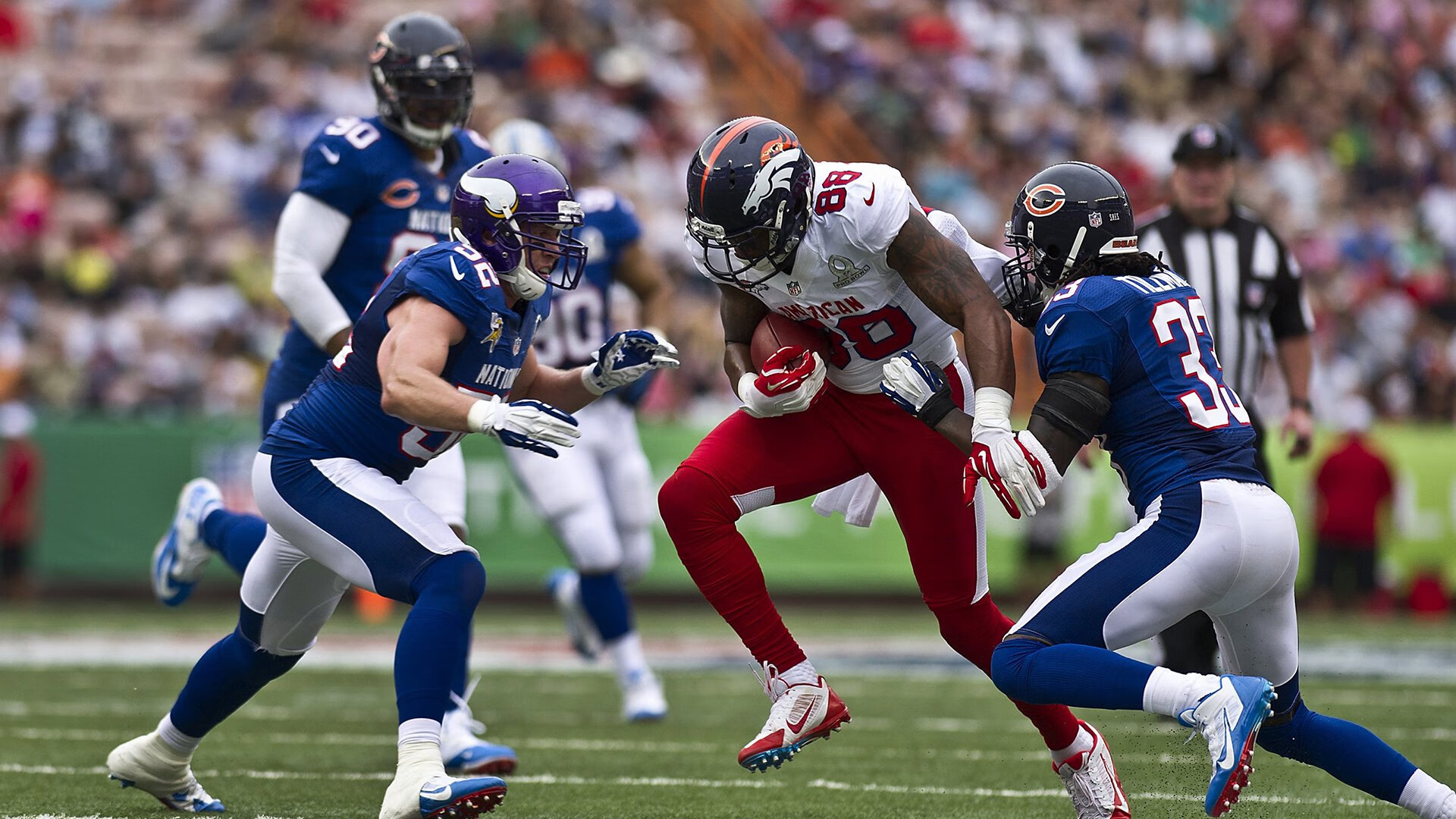 当紫金军团遇见东方明珠,克莱·汤普森在上海滩的投篮艺术展