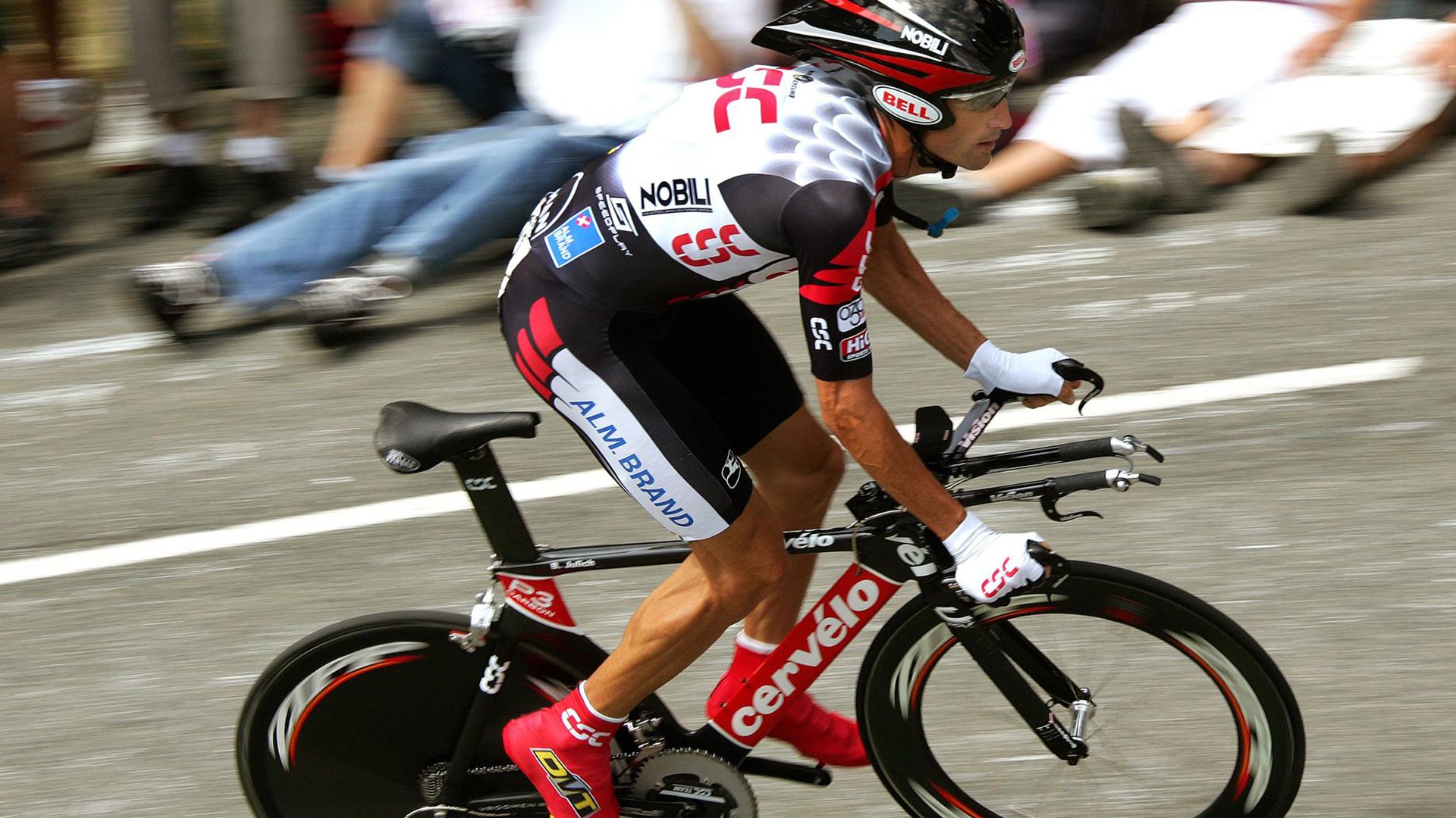 绿茵场上的阿特拉斯，阿坎吉一肩扛起雷恩，定义现代后卫的终极形态